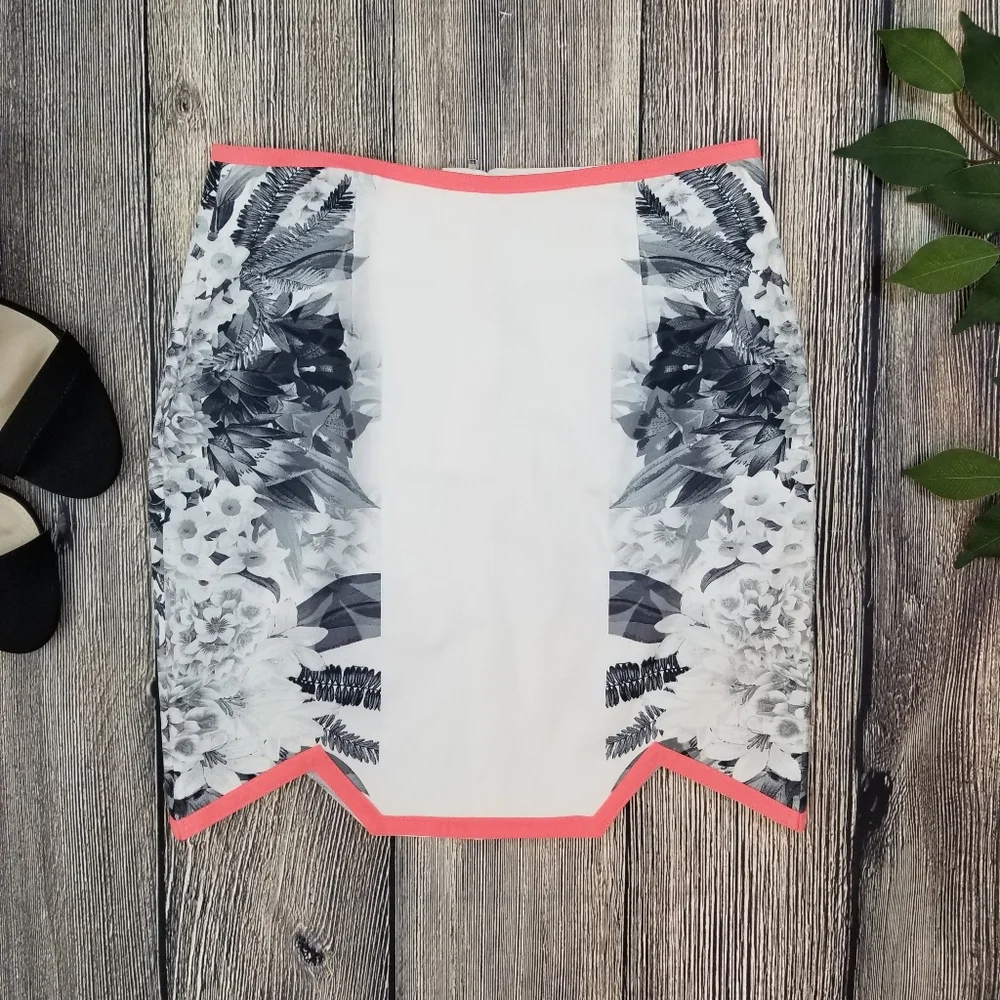 Finders Keepers You Sent Me Floral Mini Skirt